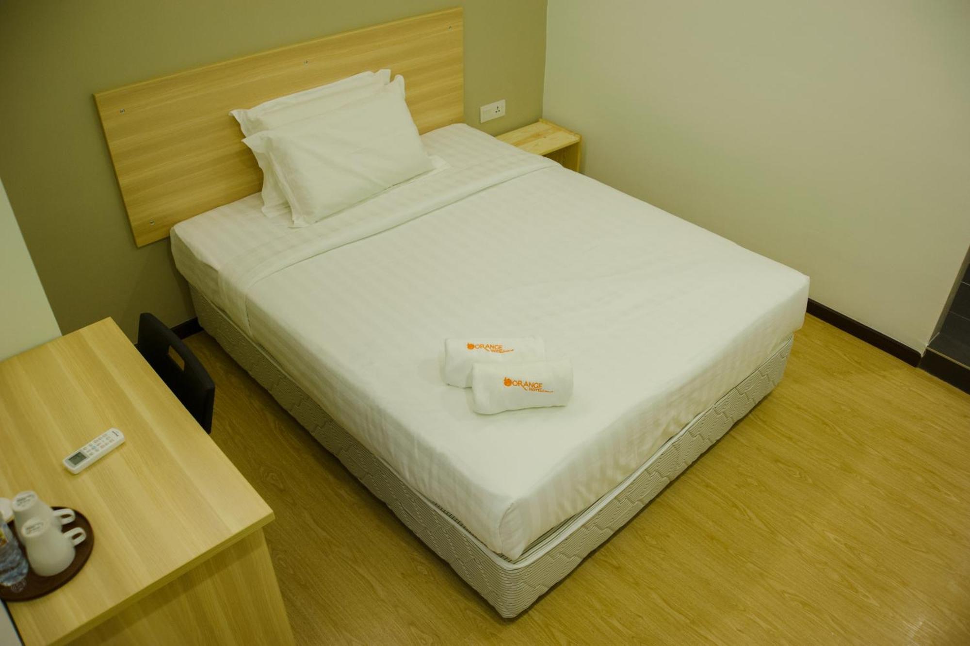 1Orange Hotel Sri Petaling Kuala Lumpur Habitación foto